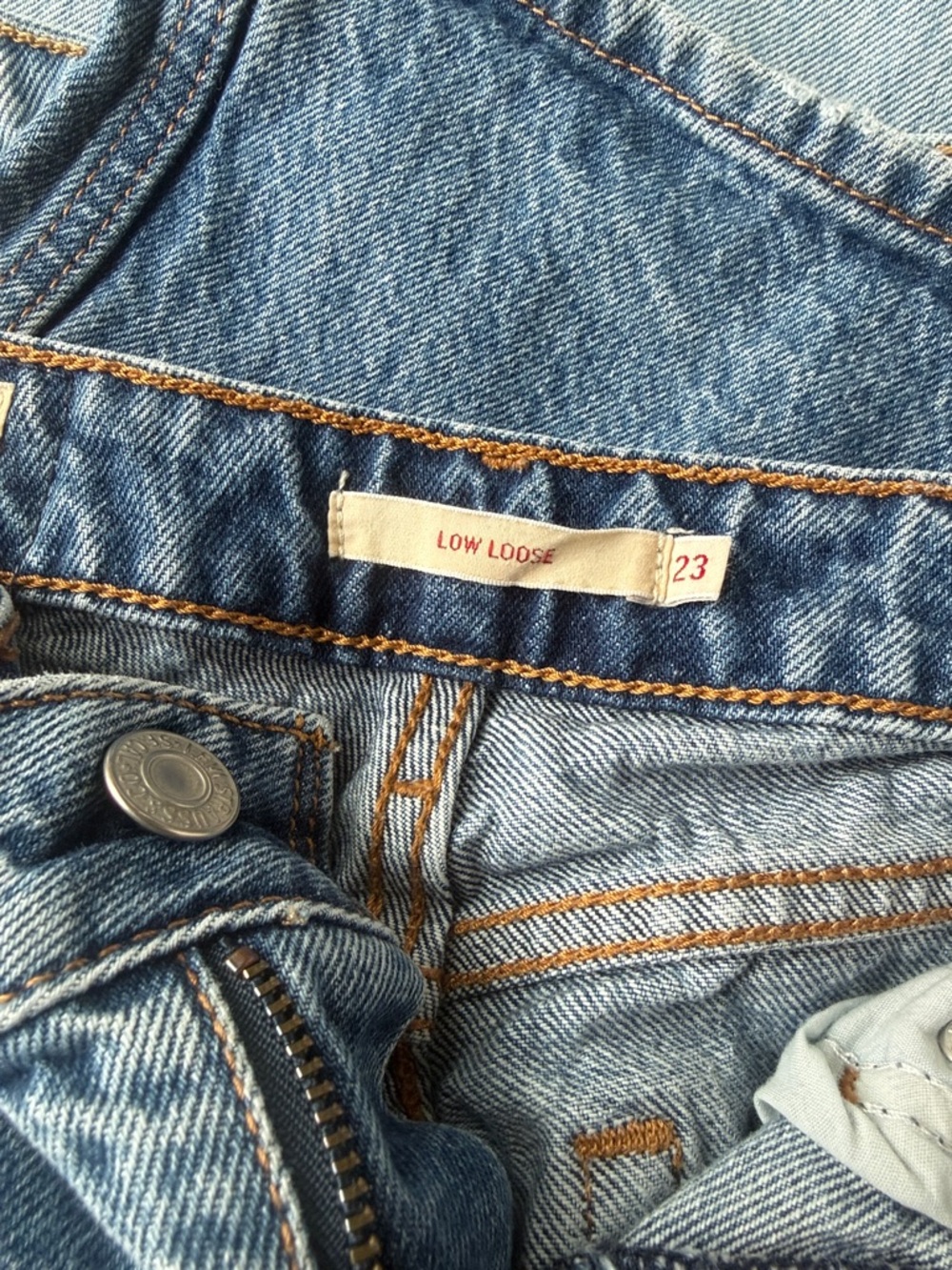 3 pairs Levi's Women’s Low Loose Jeans - Dark Blue, Light Blue, Black Washes - Picture 4 of 12